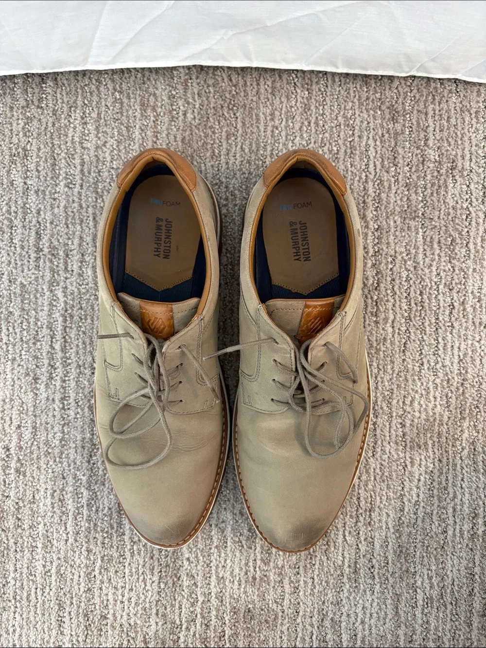 Johnston & Murphy Braydon Plain Toe Shoe with Tan Leather Trim